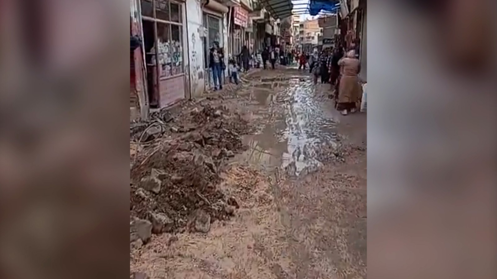 Suruç'ta altyapı sorunu: Yollar çamur deryasına döndü