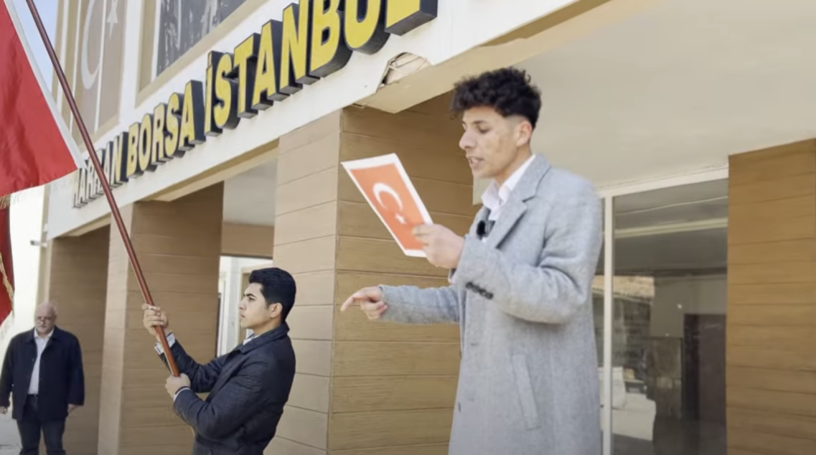 Harran Borsa İstanbul Anadolu Lisesi öğrencisi Ömer Ceylan Türkiye birincisi oldu;