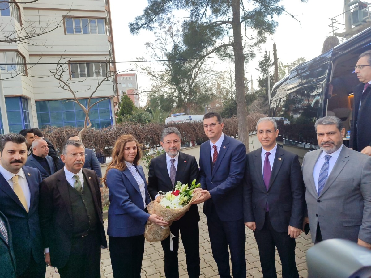 Şanlıurfa'daki pamuk üreticilerine Bakan Yumaklı'dan müjde - 2;