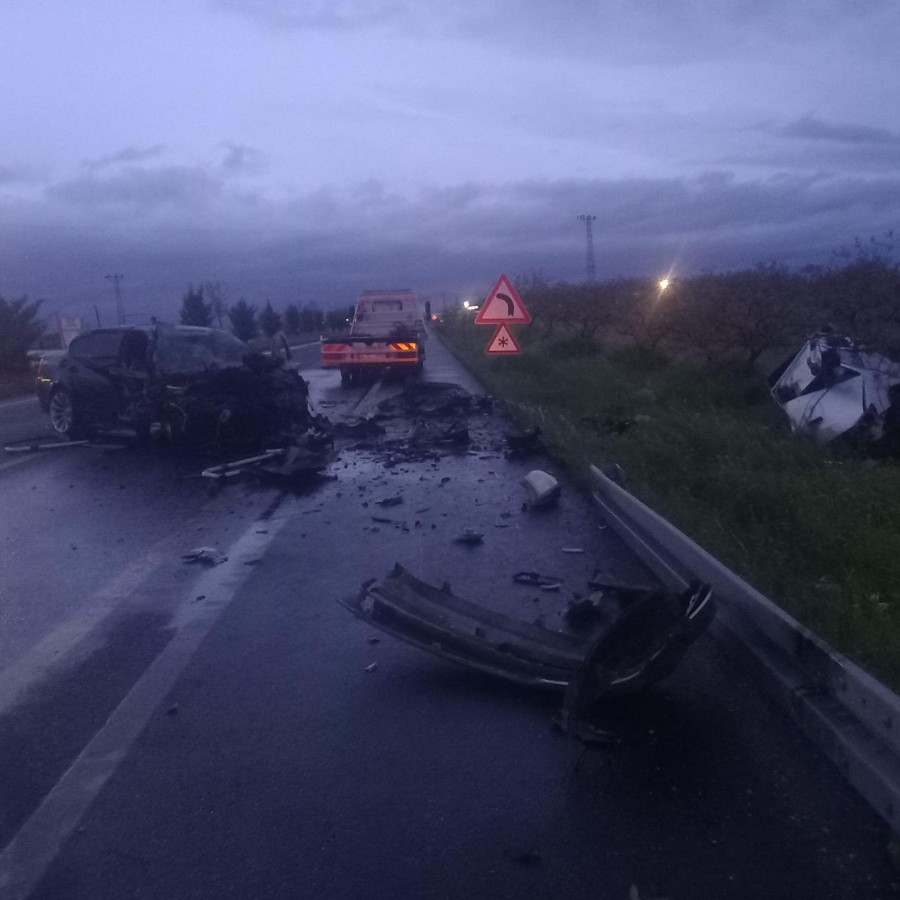 Birecik'te trafik kazası! 3 yaralı;