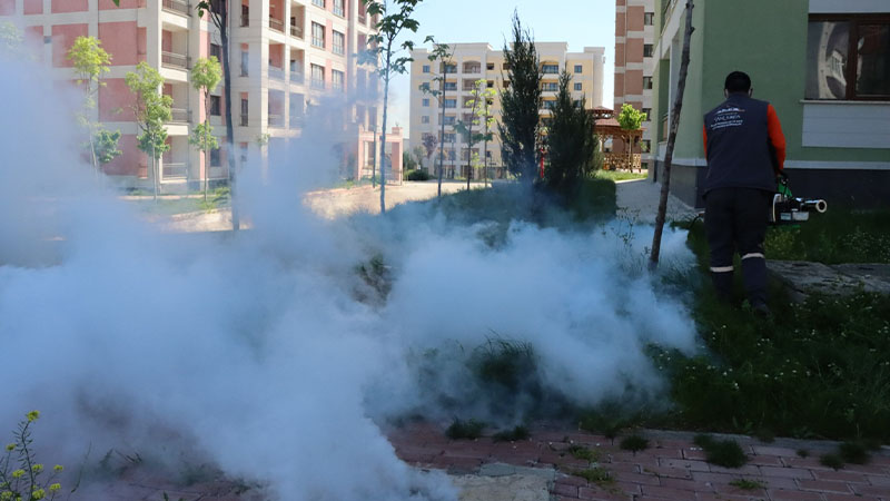 Büyükşehir’den kent genelinde ilaçlama seferberliği;