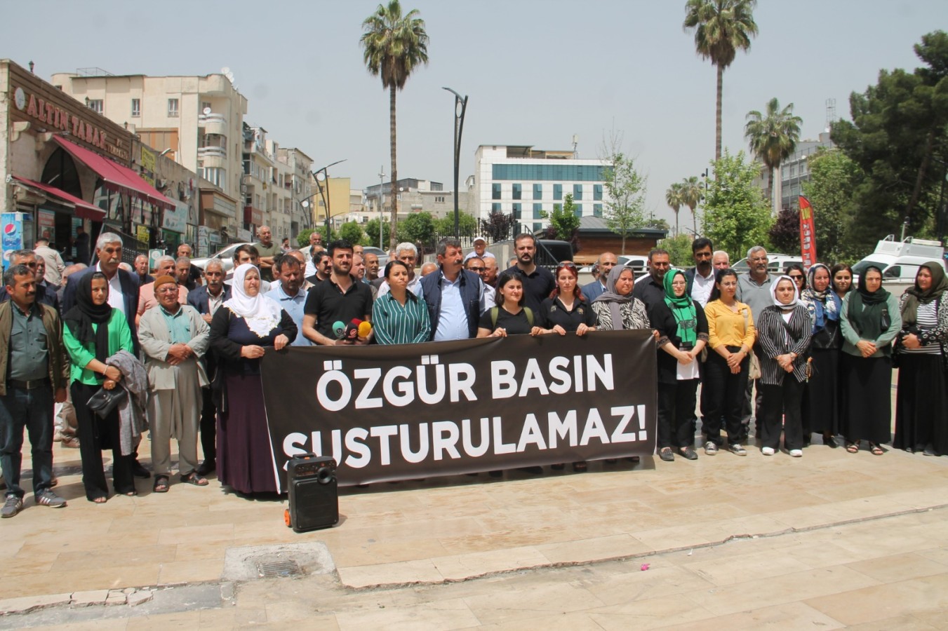 Şanlıurfa’da DEM Parti’den tutuklamalara tepki;