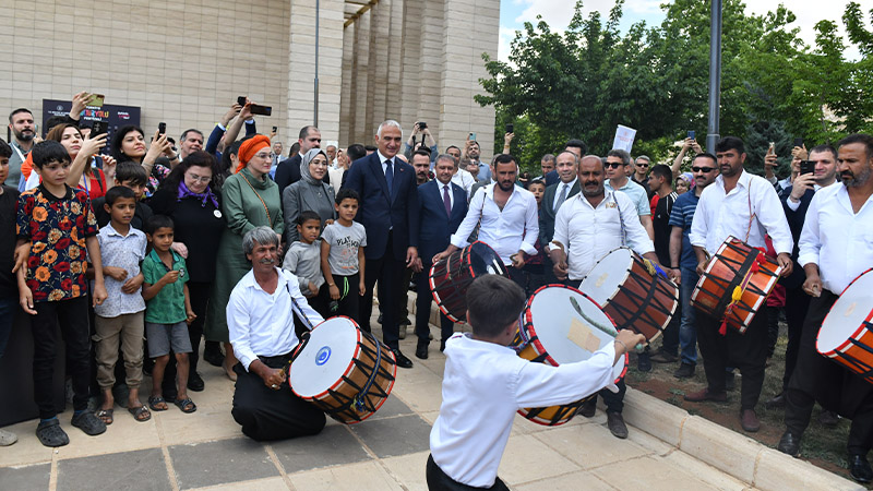 Bakan Ersoy: Şanlıurfa şu anda dünya Neolitik Çağ araştırmalarının da merkezidir;