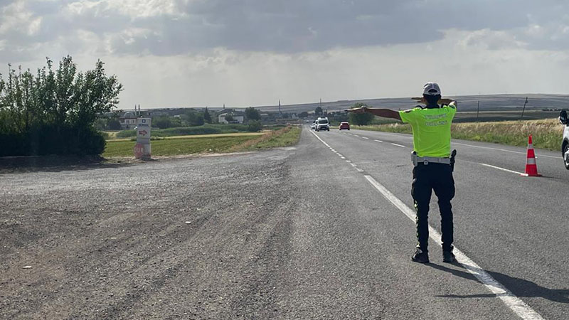 Viranşehir'de trafik denetimlerinde 38 araca cezai işlem uygulandı;