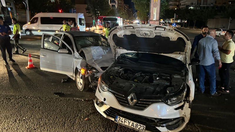 Karaköprü’de zincirleme trafik kazası: 10 yaralı