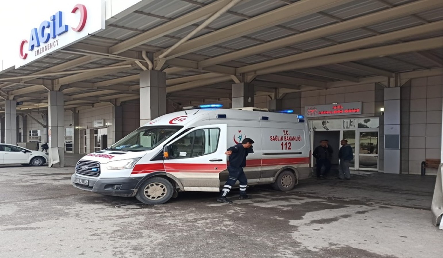 Şanlıurfa’da motosikletle traktör çarpıştı, 1 yaralı;