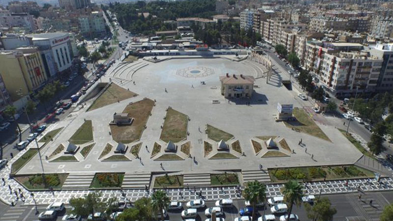 Urfa Çalışma Grubu'ndan talep! Topçu Meydanı mı Rabia Meydanı mı?;