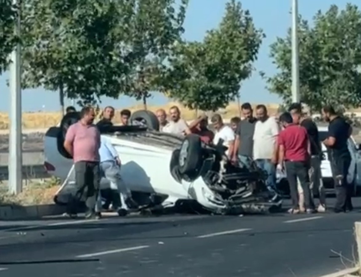 Şanlıurfa’da otomobil takla attı, 1 yaralı;