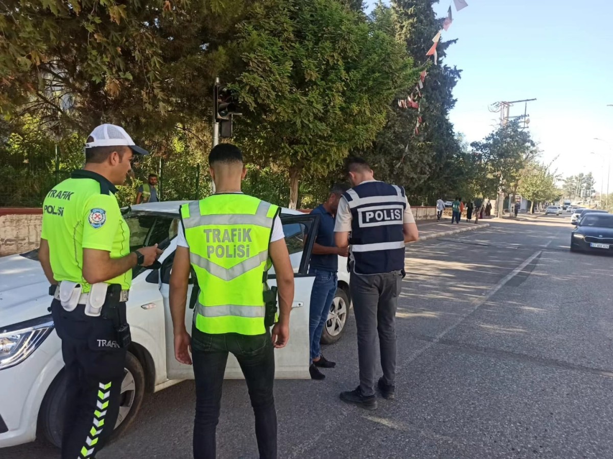 Şanlıurfa trafiği kural tanımayanlarla dolu! 1 ayda binlerce sürücüye ceza;