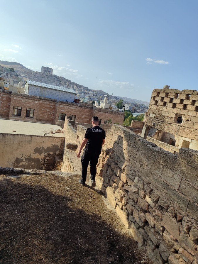 Şanlıurfa’da metruk yapılar tek tek arandı;